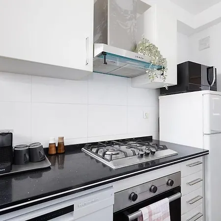 Lovely Appartement-2rooms-6p Sunshine-quiet-subway Apartment