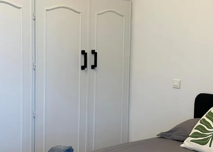 Lovely Appartement-2rooms-6p Sunshine-quiet-subway Apartment *