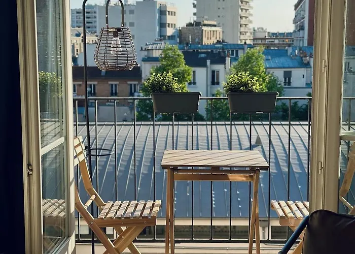 Lovely Appartement-2rooms-6p Sunshine-quiet-subway Apartment