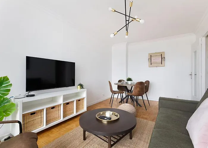Lovely Appartement-2rooms-6p Sunshine-quiet-subway Apartment *