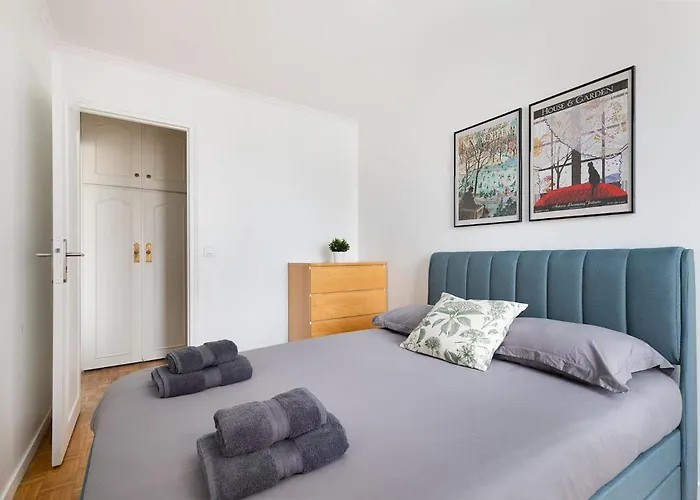 Lovely Appartement-2rooms-6p Sunshine-quiet-subway Apartment